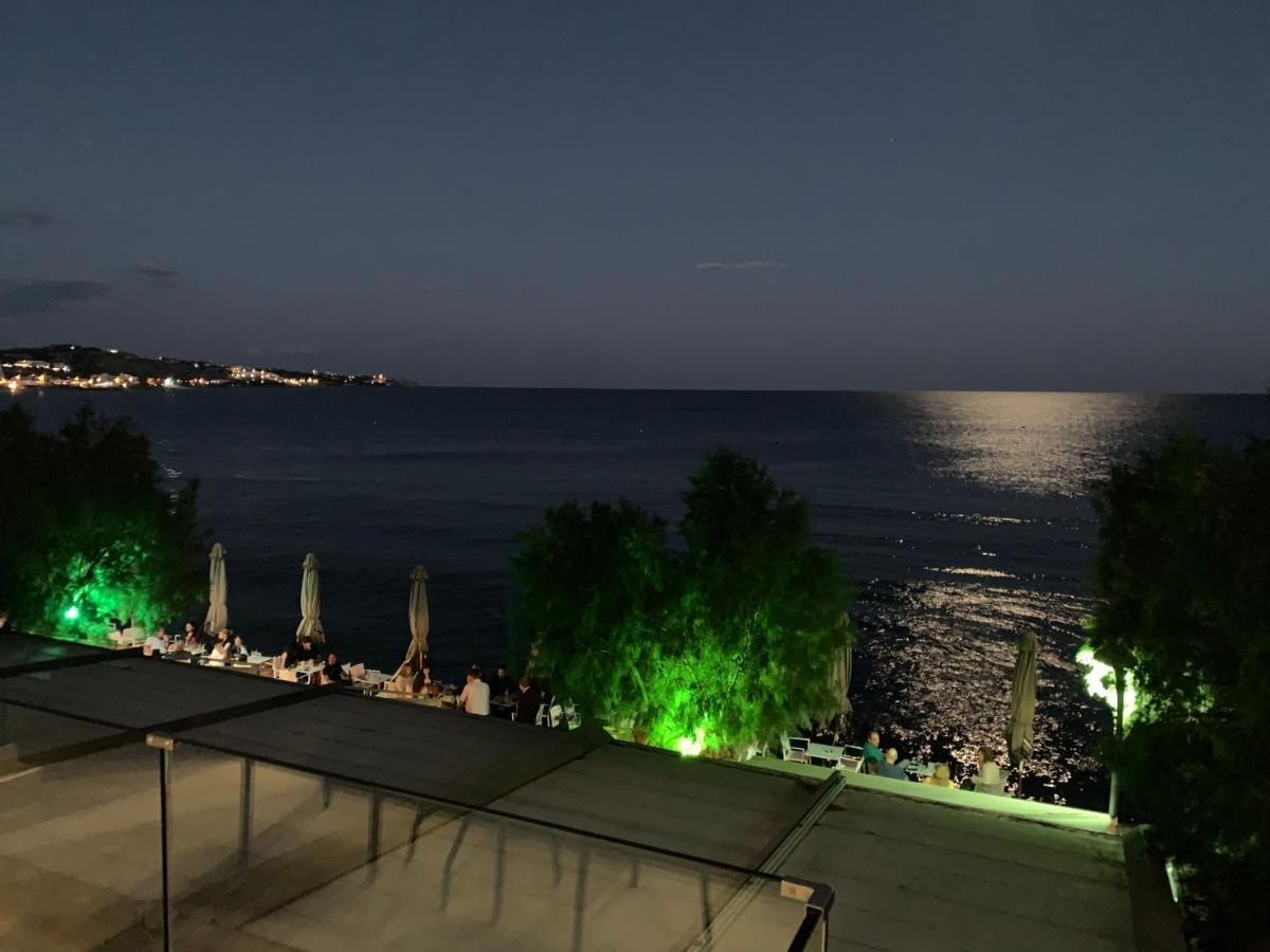 Central Urban Luxury Sea View Apt Since 2009 Ierápetra Buitenkant foto
